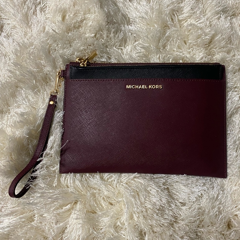 Michael Kors Clutch